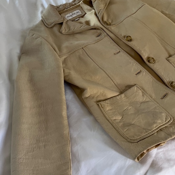 Jones New York leather jacket, size small, beige/pale yellow - Picture 3 of 6